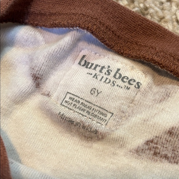 Burt’s Bees Baby 100% Organic Cotton Two Piece Football Pajama Set | cozy | - Picture 4 of 5